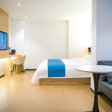 Xbed希酒店(长沙高桥北地铁站店)