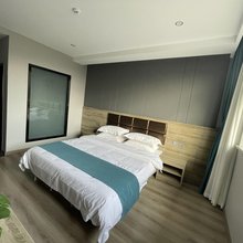 鸿运宾馆(和川路店)