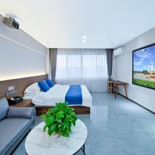 寓安影音民宿(威海站店)