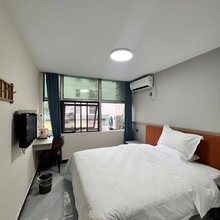 鑫安宾馆(鹰潭凯翔新天地火车站店)