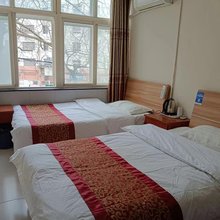 宇鑫宾馆(青岛栈桥火车站店)