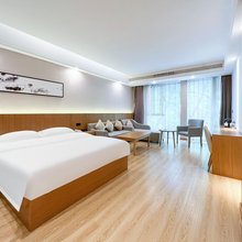 汀兰酒店(重庆西站华龙地铁站店)