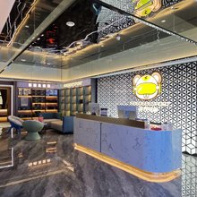 菲想电竞酒店(武汉昙华林螃蟹岬地铁站店)