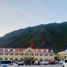 独酷酒店(乔尔玛服务区店)