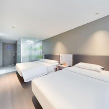 7天酒店(秦皇岛东北大学秦皇小巷店)
