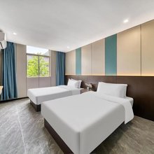 杭州听雨阁影院酒店(九堡客运中心店)