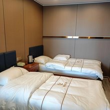 玛多锦湖宾馆