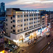 上海云江居酒店(周浦万达广场小上海步行街店)
