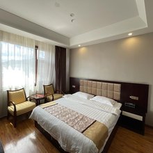 碌曲邦锦林卡假日酒店