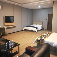 龙峰酒店(二连国际汽车站店)