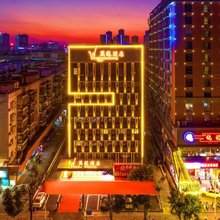 万龙酒店(南宁广西大学三十三中地铁站店)