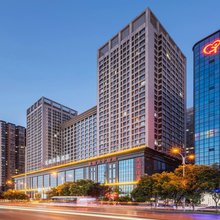 西安汇成天玺酒店(大唐不夜城观赏点电视塔地铁站店)