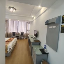 楚天商务酒店(香格里拉康巴路店)