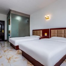 乌兰布统苏木坝上鸿源宾馆