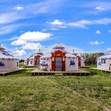 乌兰布统苏木红百川民宿(赤峰克什克腾旗乌兰布统草原景区店)