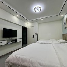 康定飞雪意民宿