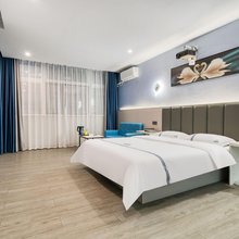 悦漫酒店(宜宾大学城临港国际会展中心店)