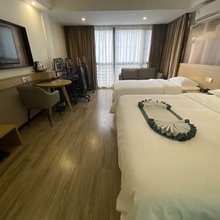 云际便捷酒店(桂林师范学院飞虎公园店)