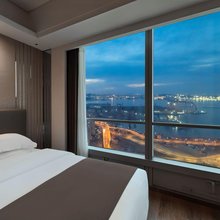 STARRY WAVES星澜天际海景酒店(中山广场富丽华国际店)