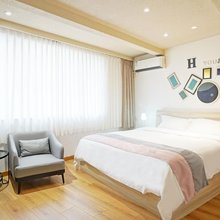 BUND371.外滩芯高端度假臻品美墅(外滩店)