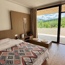 克什克腾旗凌峰山庄