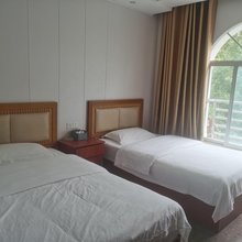 阆中陵江酒店
