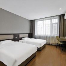 兰泊酒店(松原大润发super生活超市火车站店)