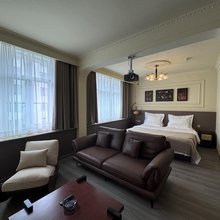 悦庭丽澜酒店(鼓楼店)
