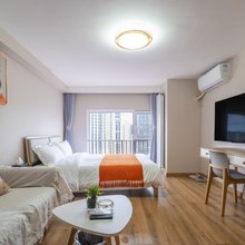 云栖阁公寓式酒店(大连港湾广场店)