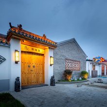 特克斯禅心易缘居民宿(盛世华疆八卦城之夜景区店)