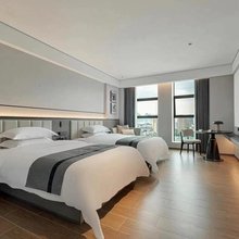 宏烨设计师酒店(六盘水南客运站店)