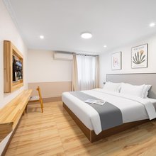 鹿鸣谷度假酒店(武隆仙女山镇游客中心店)