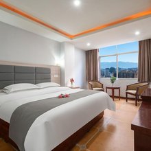东浩酒店(西昌旅游集散中心店)