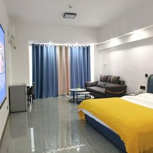 美尚影视公寓(三桥地铁站汉唐新都汇店)