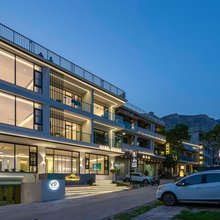 云台山见山民宿(岸上服务区店)