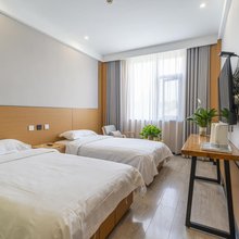 宁强四季花园酒店