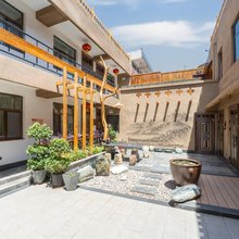 嘉峪关西域客栈(名嘉汇店)
