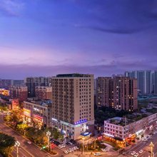 慕斯酒店(崇州万达高铁站店)