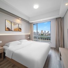戴斯尔江景酒店(重庆观音桥北滨路店)