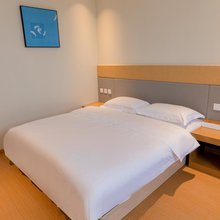 艺选酒店(威海文登文山路店)