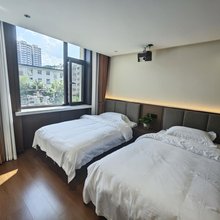 广仁居酒店(承德避暑山庄店)