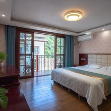 景李民宿(神农架木鱼镇店)