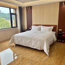 凌海宏悦大酒店