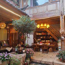 丽江甜逸时光客栈(忠义市场店)