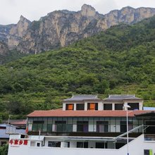 牛家乡居