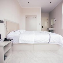 乌兰布统禾合逸轩