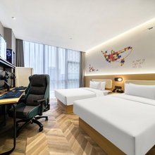 网鱼电竞酒店(昆山万象汇店共青地铁站店)