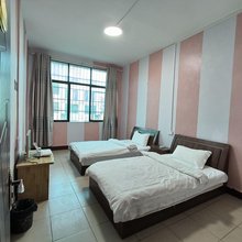 缘聚宾馆(威宁妇产医院店)