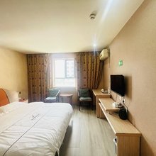 海天商务酒店(新疆医科大学第二附属医院南湖北路地铁站店)