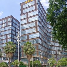西环酒店(成都妇女儿童医院中坝地铁站店)